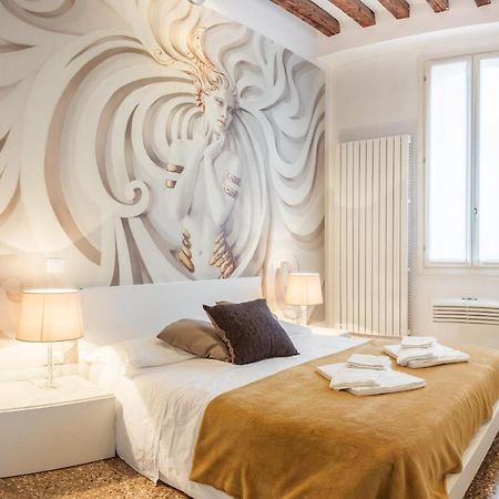 San Polo Design Apartments By Wonderful Italy Venecia Exterior foto