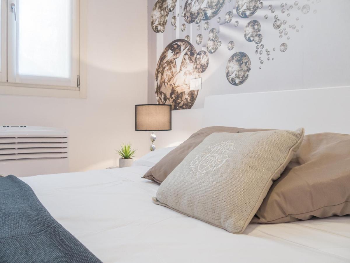 San Polo Design Apartments By Wonderful Italy Venecia Exterior foto